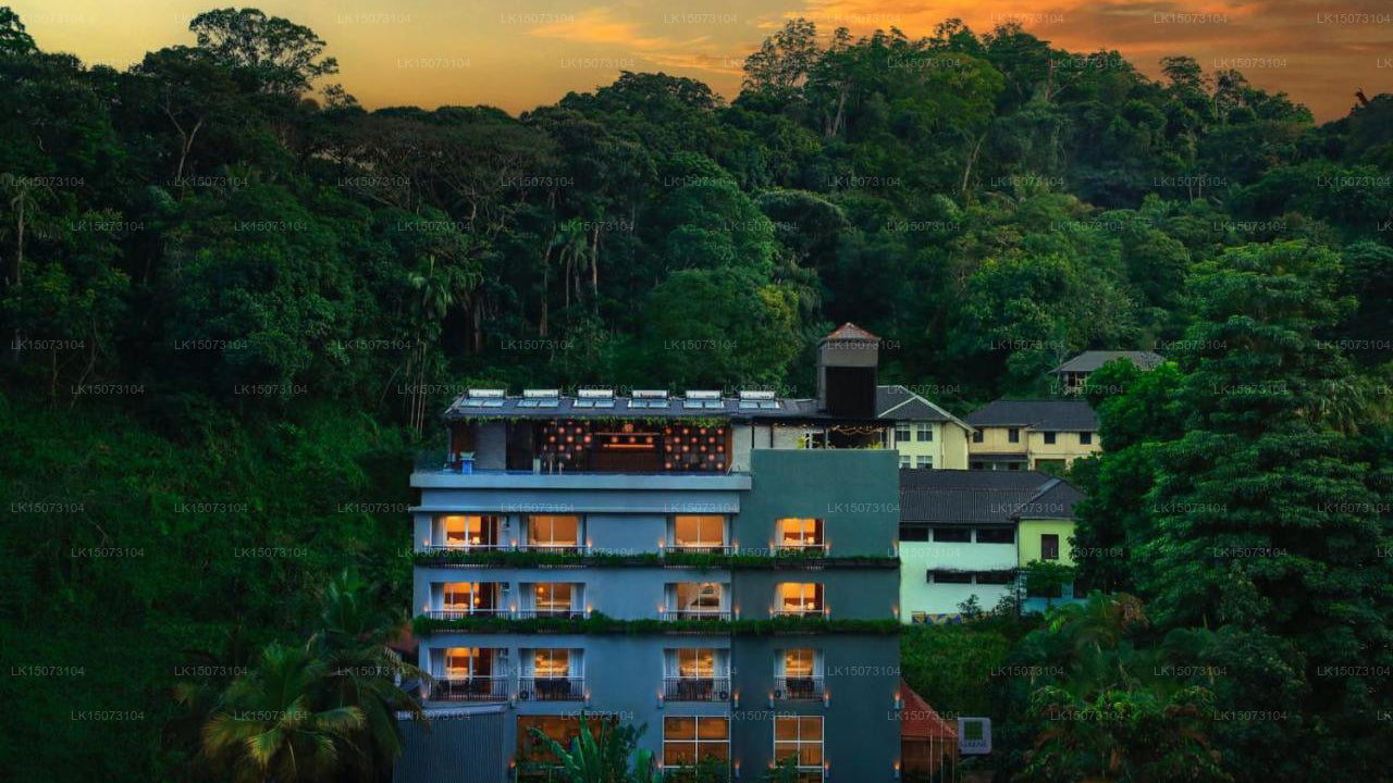 Serene Grand Hotel, Kandy