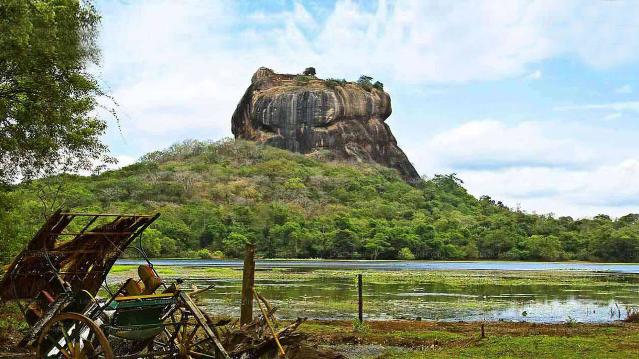 Sigiriya and Dambulla from Kitulgala