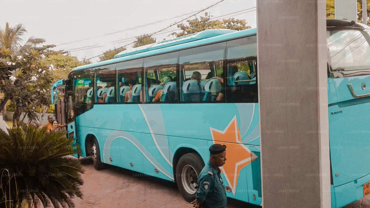 Transfer between Colombo Airport (CMB) and Kirinda Walauwa, Gampola